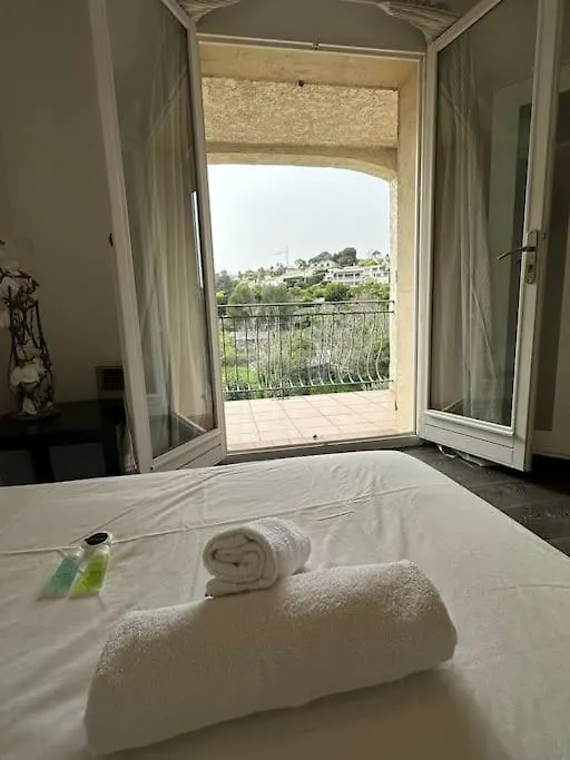 Villa Constance 3 Antibes - Spacieux Logement En Dernier Etage