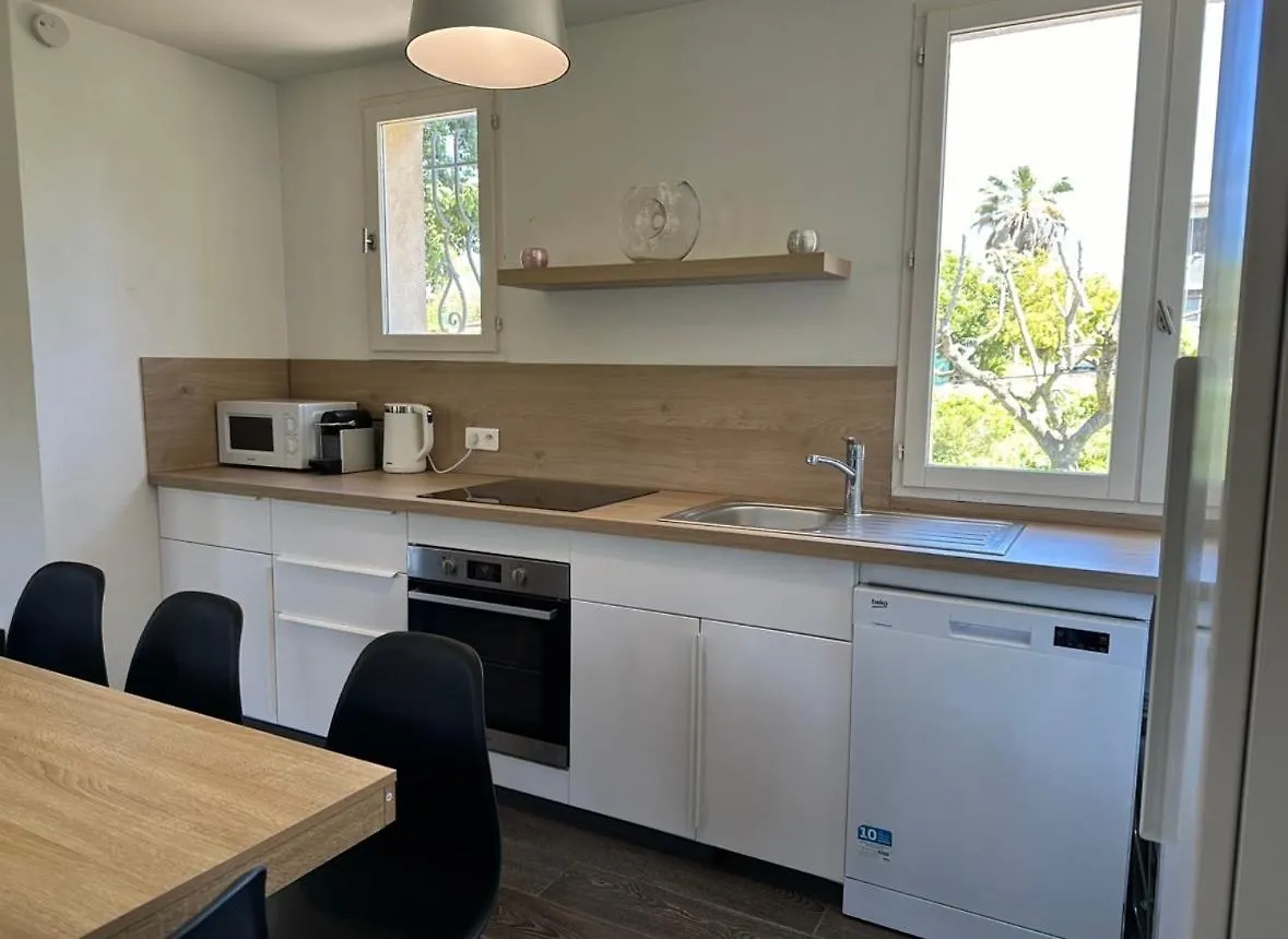Apartment Villa Constance 3 Antibes - Spacieux Logement En Dernier Etage