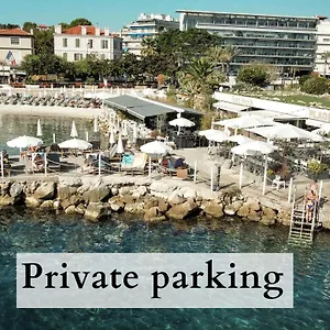 Royal - Luxury Hotel, Residence, & Antibes