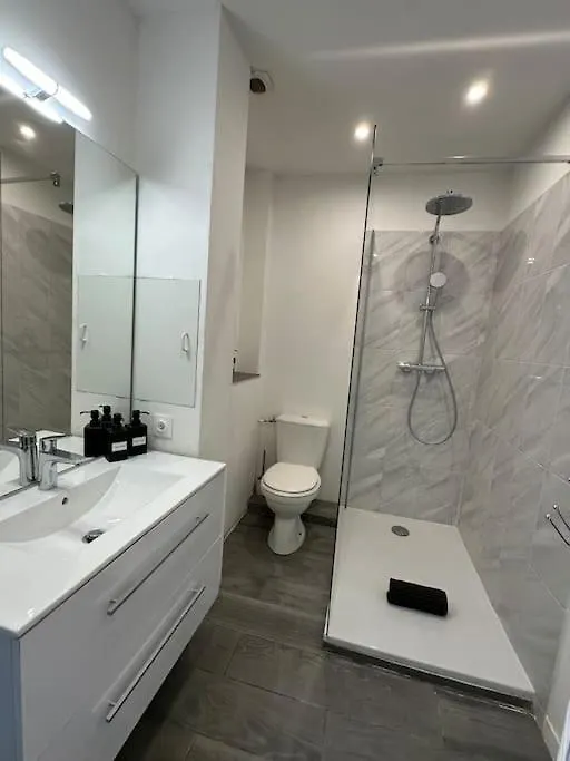 Villa Constance 3 Antibes - Spacieux Logement En Dernier Etage France