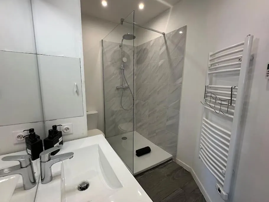Villa Constance 3 Antibes - Spacieux Logement En Dernier Etage Apartment
