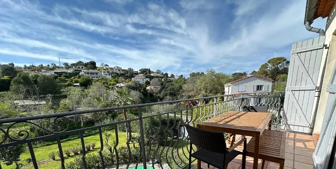 Apartment Villa Constance 3 Antibes - Spacieux Logement En Dernier Etage France